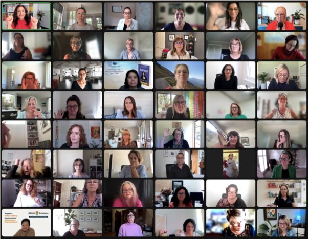 HerBusiness members connecting in The Growth Network community